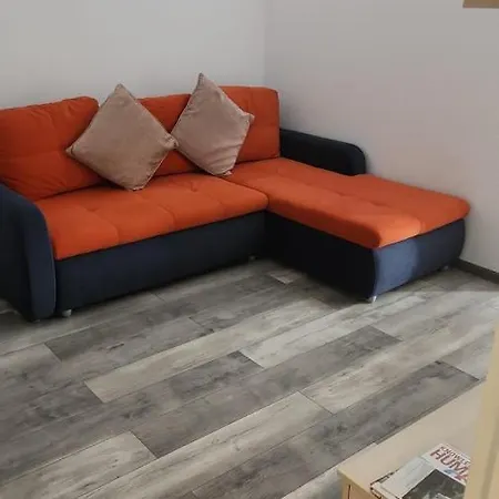 86 Nicolea Labis Coresi Apartment *